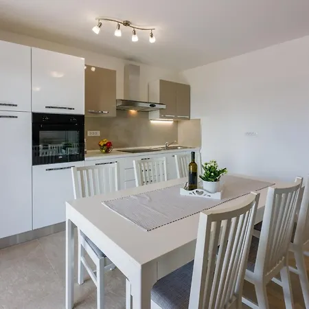 Anton 3 Spacious With A Large Terrace شقة