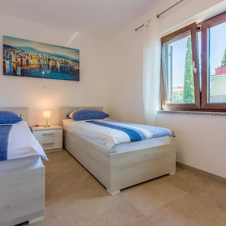 شقة Anton 3 Spacious With A Large Terrace