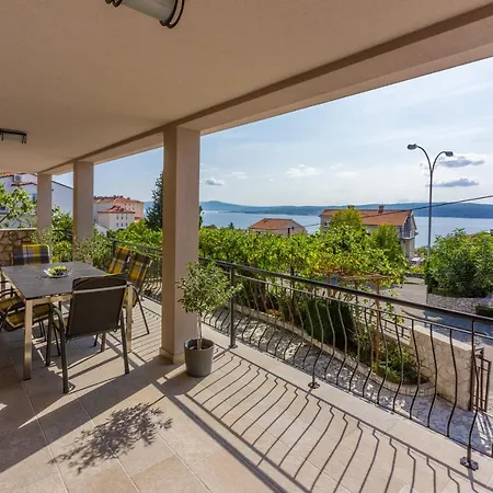 Anton 3 Spacious With A Large Terrace شقة *