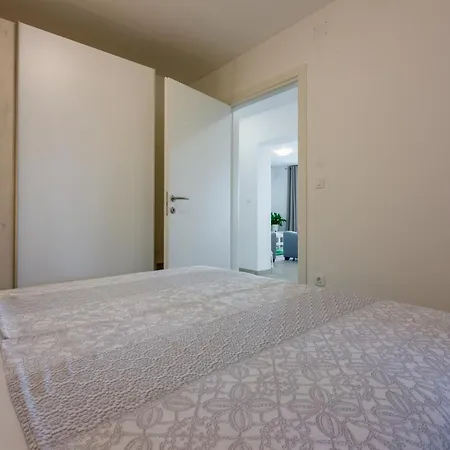 شقة Anton 3 Spacious With A Large Terrace تْسْغيكفانِتْسا