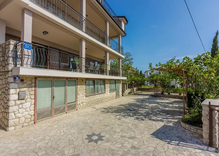 아파트 Anton 3 Spacious With A Large Terrace 크리크베니카