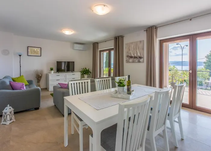 Apartamento Anton 3 Spacious With A Large Terrace Crikvenica