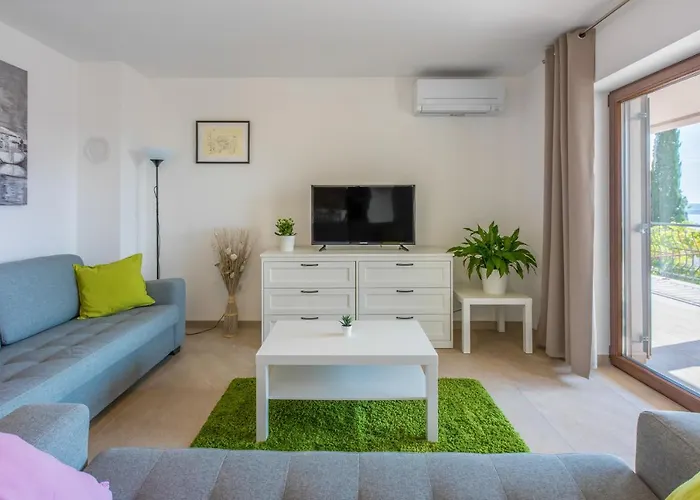 Anton 3 Spacious With A Large Terrace