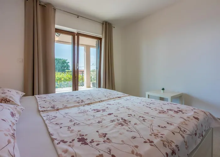 Anton 3 Spacious With A Large Terrace *