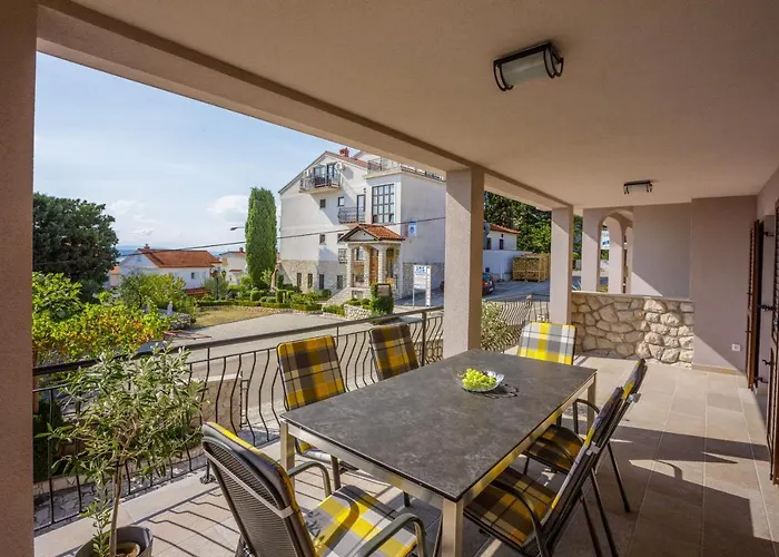 Anton 3 Spacious With A Large Terrace * Crikvenica