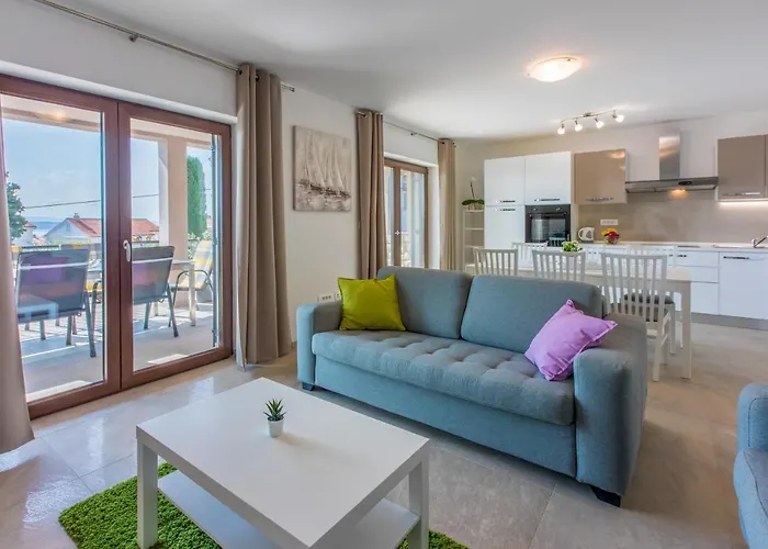 Anton 3 Spacious With A Large Terrace Apartamento Crikvenica